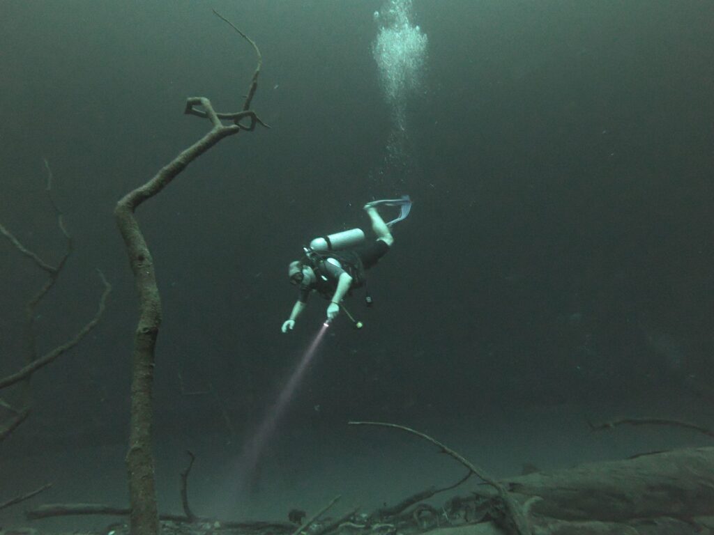 Diving through the hydrogen sulfide cloud at Cenote Angelita Mexico